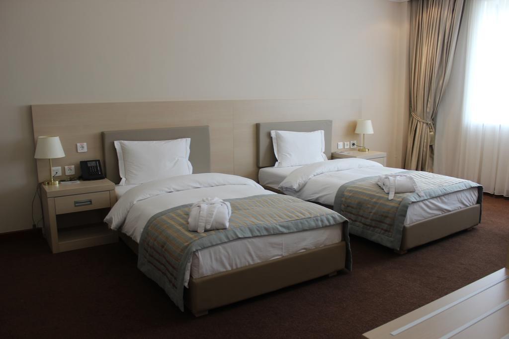 Hotel Caspian Riviera Grand
